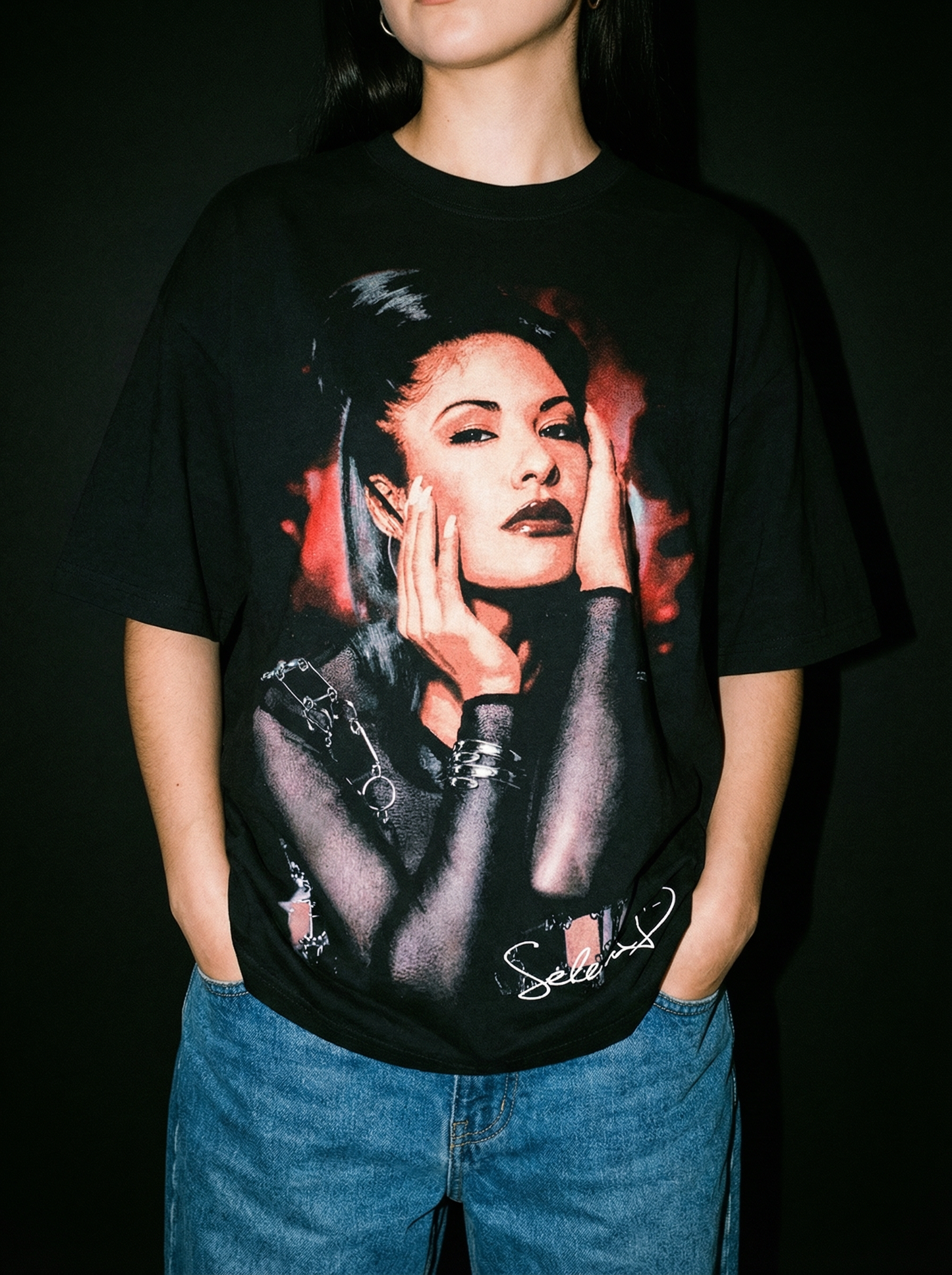 SELENA V2 BLACK TEE